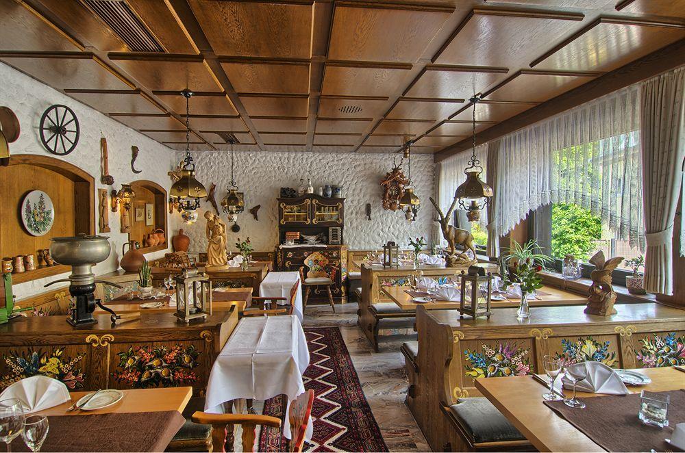 Hotel Hirsch Бад-Петерсталь-Ґрісбах Екстер'єр фото