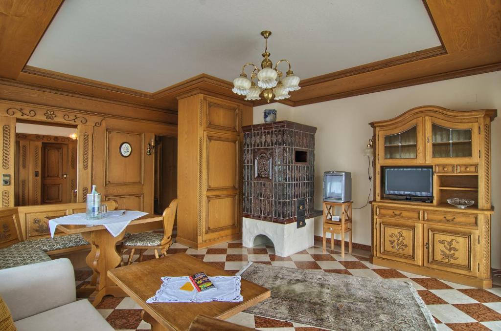 Hotel Hirsch Бад-Петерсталь-Ґрісбах Екстер'єр фото